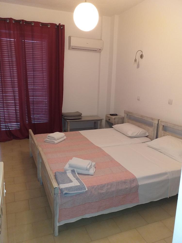 Ψιλή Άμμος Hotel โตโล ภายนอก รูปภาพ